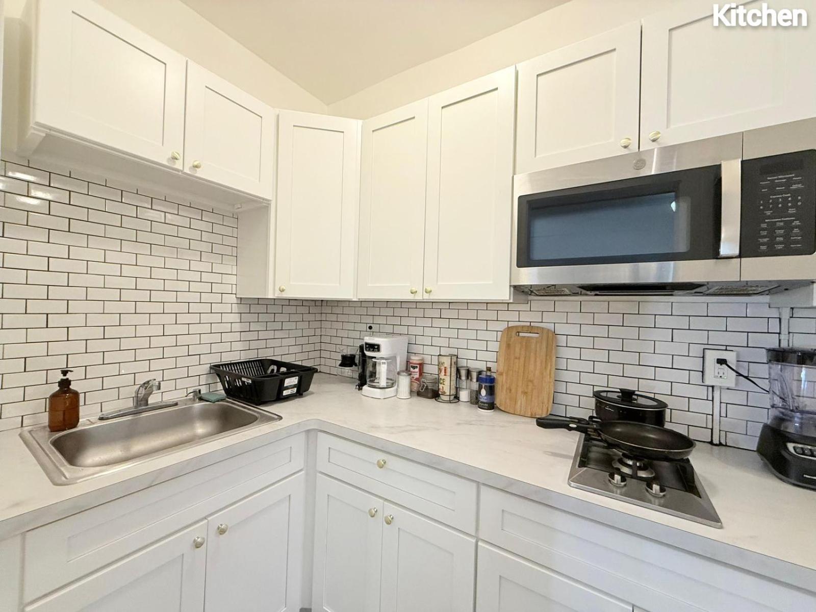 Modernstudioqueenbedworkspacehighspeedwifi Rochester Exterior foto